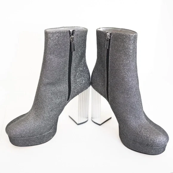MICHAEL Michael Kors.Silver Platform Booties.Sz 8.5. - Picture 2 of 16
